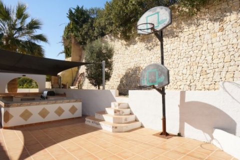 Villa for sale in Benissa, Alicante, Spain 4 bedrooms, 174 sq.m. No. 41930 - photo 4