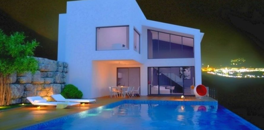 Villa in Denia, Alicante, Spain 3 bedrooms, 232 sq.m. No. 45398