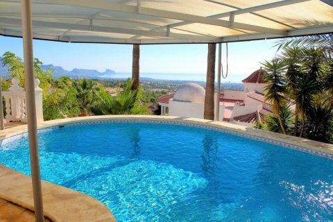 Villa for sale in La Nucia, Alicante, Spain 3 bedrooms, 247 sq.m. No. 44390 - photo 1