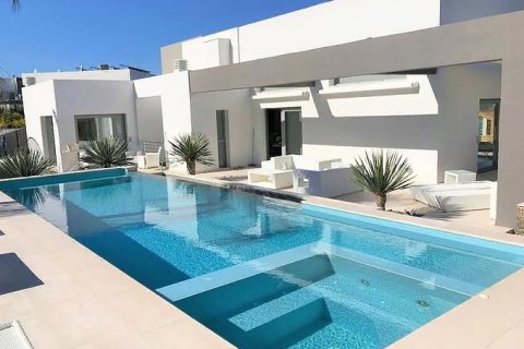 Villa for sale in Javea, Alicante, Spain 5 bedrooms, 240 sq.m. No. 44647 - photo 2