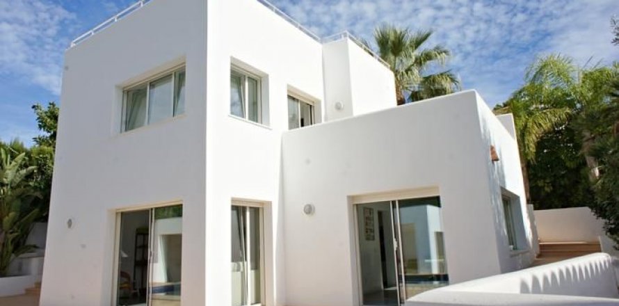 Villa in Moraira, Alicante, Spain 4 bedrooms, 206 sq.m. No. 43697