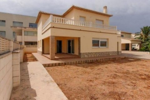 Villa for sale in Denia, Alicante, Spain 4 bedrooms, 305 sq.m. No. 46001 - photo 1