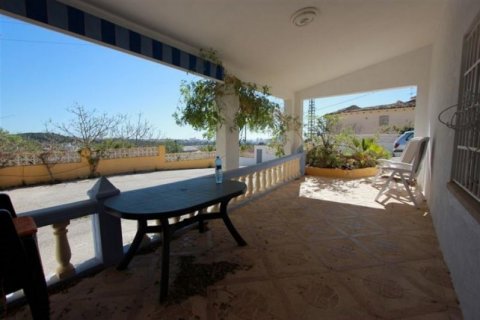 Villa for sale in Calpe, Alicante, Spain 6 bedrooms, 182 sq.m. No. 45436 - photo 7