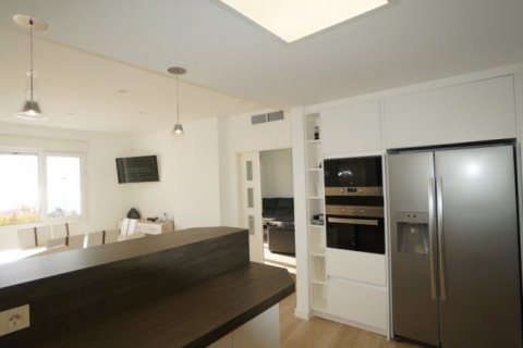 Villa for sale in Calpe, Alicante, Spain 4 bedrooms, 238 sq.m. No. 44091 - photo 6