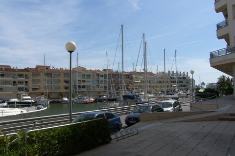 Commercial property for sale in Empuriabrava, Girona, Spain 70 sq.m. No. 41406 - photo 4