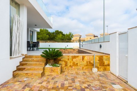 Villa for sale in Alicante, Spain 3 bedrooms, 134 sq.m. No. 41715 - photo 5
