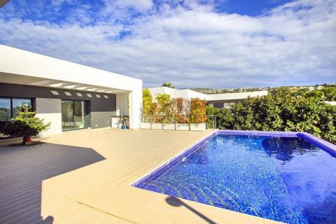 Villa for sale in Moraira, Alicante, Spain 3 bedrooms, 300 sq.m. No. 43940 - photo 5