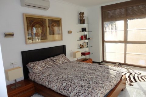 Villa for sale in Denia, Alicante, Spain 3 bedrooms, 200 sq.m. No. 41450 - photo 6