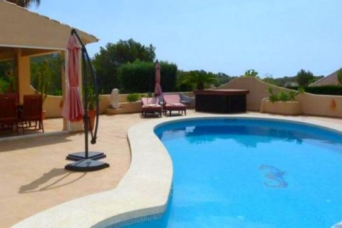 Villa for sale in Altea, Alicante, Spain 4 bedrooms, 351 sq.m. No. 43619 - photo 2