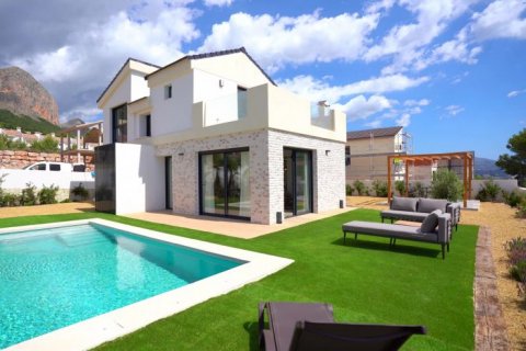 Villa for sale in Polop, Alicante, Spain 3 bedrooms, 200 sq.m. No. 42172 - photo 1