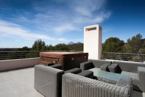 Villa for sale in Altea, Alicante, Spain 5 bedrooms, 395 sq.m. No. 44156 - photo 8