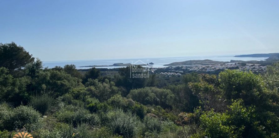Land plot Es Mercadal, Menorca, Spain No. 46907