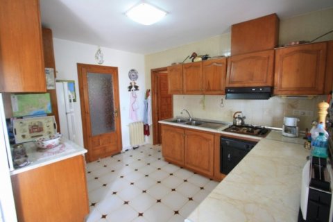 Villa for sale in Calpe, Alicante, Spain 4 bedrooms, 240 sq.m. No. 45623 - photo 8