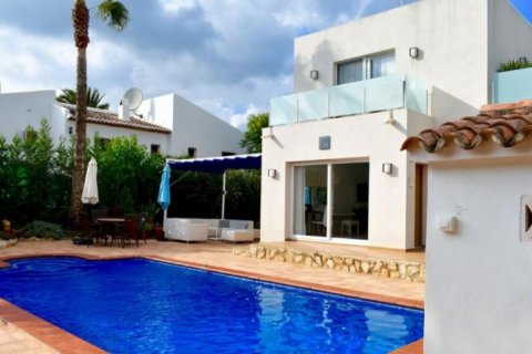 Villa for sale in Javea, Alicante, Spain 3 bedrooms, 207 sq.m. No. 44586 - photo 6