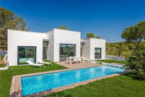 Villa for sale in Alicante, Spain 3 bedrooms, 285 sq.m. No. 45760 - photo 2