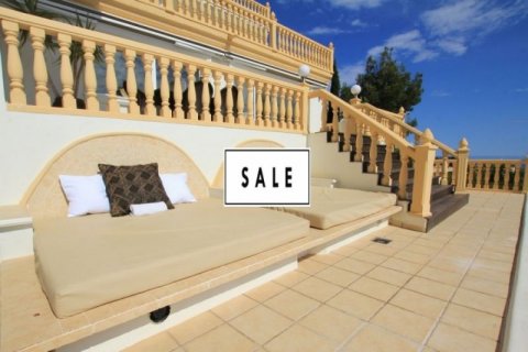 Villa for sale in Altea, Alicante, Spain 4 bedrooms, 350 sq.m. No. 45633 - photo 8