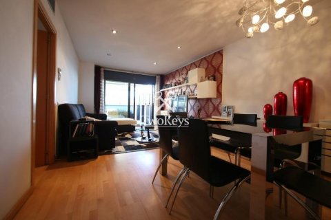 Apartment for sale in Badalona, Barcelona, Spain 3 bedrooms, 119 sq.m. No. 41012 - photo 9