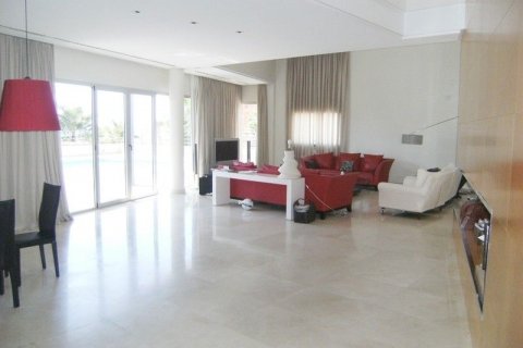 Villa for sale in Alicante, Spain 5 bedrooms, 900 sq.m. No. 44941 - photo 6