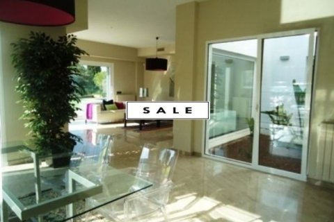 Villa for sale in Valencia, Spain 5 bedrooms, 440 sq.m. No. 45268 - photo 5