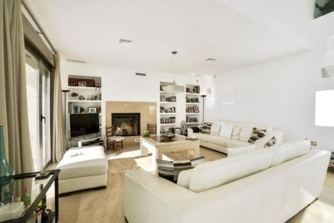 Villa for sale in Altea, Alicante, Spain 7 bedrooms, 600 sq.m. No. 44476 - photo 8