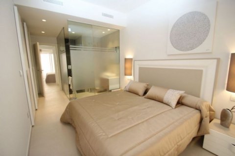 Townhouse for sale in Torrevieja, Alicante, Spain 3 bedrooms, 98 sq.m. No. 45959 - photo 10