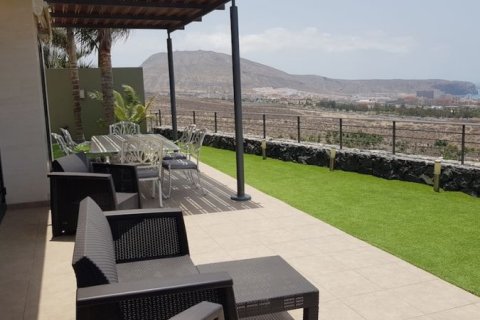 Villa for sale Adeje, Tenerife, Spain 6 bedrooms, 660 sq.m. No. 45200 - photo 2