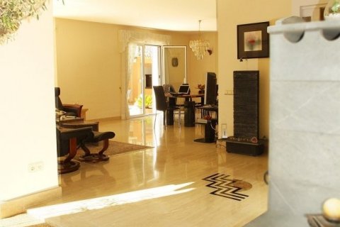 Villa for sale in Denia, Alicante, Spain 4 bedrooms, 460 sq.m. No. 45103 - photo 8