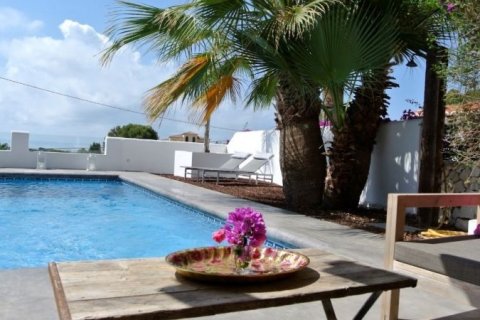 Villa for sale in Moraira, Alicante, Spain 4 bedrooms, 110 sq.m. No. 45217 - photo 6