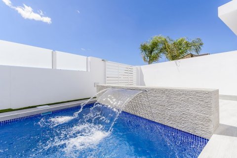 Villa for sale in Alicante, Spain 3 bedrooms, 118 sq.m. No. 42507 - photo 9