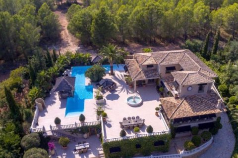 Villa for sale in Altea, Alicante, Spain 5 bedrooms, 750 sq.m. No. 45579 - photo 4