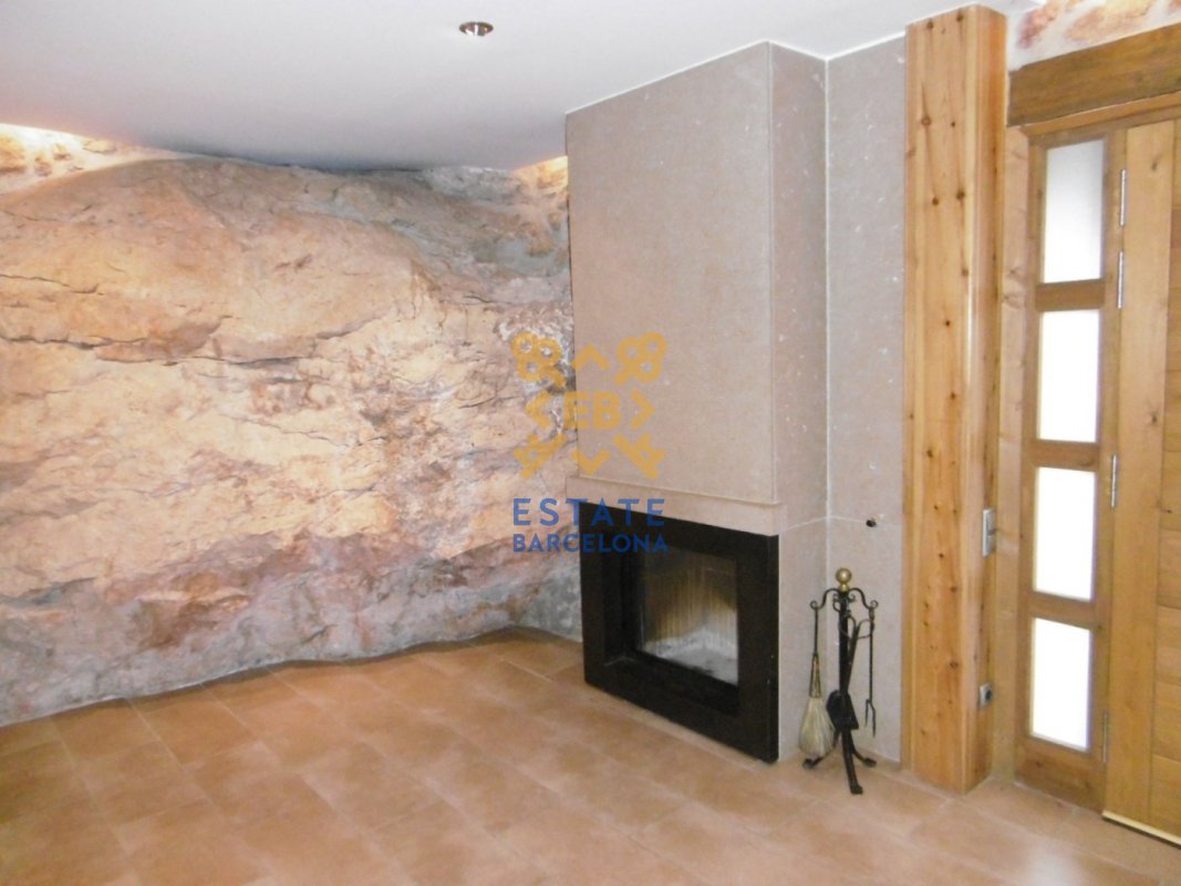 House for sale in Barcelona, Spain from Estate Barcelona 5 bedrooms