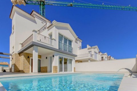 Villa for sale in Torrevieja, Alicante, Spain 5 bedrooms, 201 sq.m. No. 43285 - photo 4