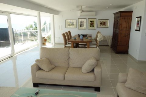 Villa for sale in Denia, Alicante, Spain 3 bedrooms, 245 sq.m. No. 43879 - photo 7