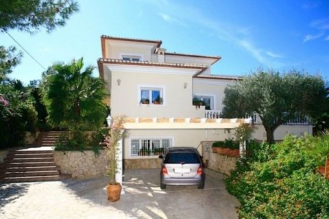 Villa for sale in Javea, Alicante, Spain 3 bedrooms, 350 sq.m. No. 45693 - photo 5