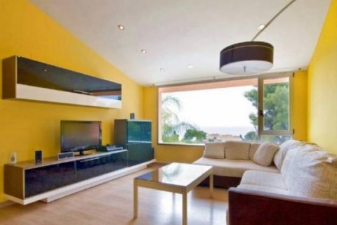 Villa for sale in Calpe, Alicante, Spain 4 bedrooms, 205 sq.m. No. 43922 - photo 5