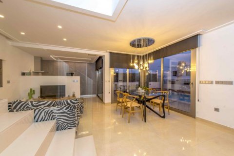 Villa for sale in Campoamor, Alicante, Spain 3 bedrooms, 140 sq.m. No. 42413 - photo 5