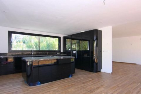 Villa for sale in Moraira, Alicante, Spain 3 bedrooms, 347 sq.m. No. 41923 - photo 5