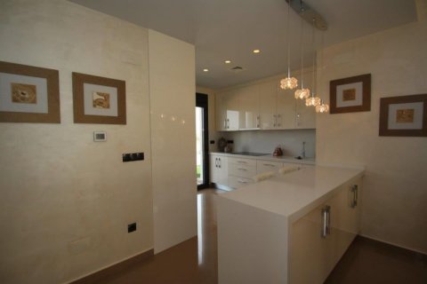 Villa for sale in Alicante, Spain 3 bedrooms, 157 sq.m. No. 43361 - photo 7