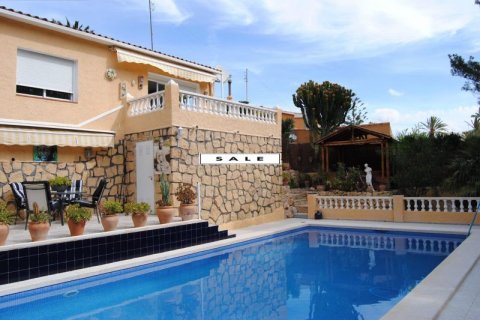 Villa for sale in La Nucia, Alicante, Spain 3 bedrooms, 151 sq.m. No. 44484 - photo 1