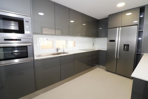 Apartment for sale in Altea, Alicante, Spain 4 bedrooms, 300 sq.m. No. 41721 - photo 6