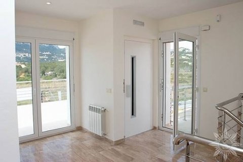 Villa for sale in Calpe, Alicante, Spain 4 bedrooms, 272 sq.m. No. 41417 - photo 6