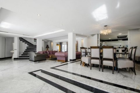 Villa for sale in Marbella, Malaga, Spain 6 bedrooms,  No. 45519 - photo 9