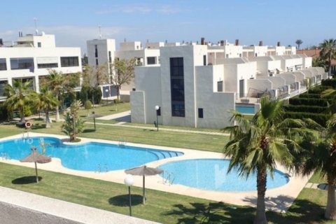 Villa for sale in Alicante, Spain 4 bedrooms, 310 sq.m. No. 45694 - photo 1