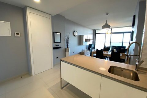 Apartment for sale in Benidorm, Alicante, Spain 2 bedrooms, 100 sq.m. No. 42387 - photo 9