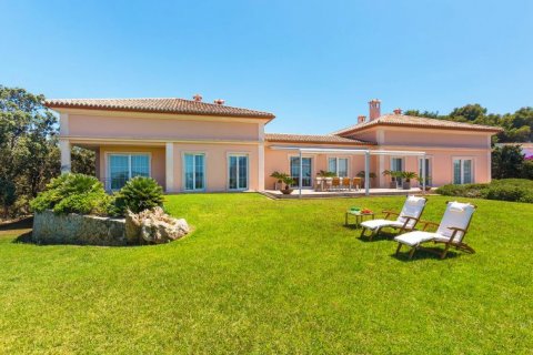 Villa for sale in Javea, Alicante, Spain 6 bedrooms, 1.07 sq.m. No. 41606 - photo 1