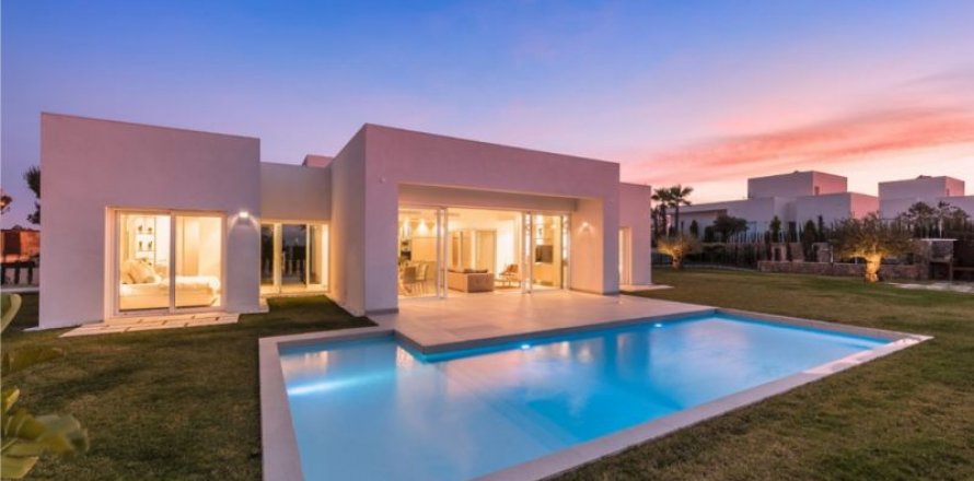 Villa in Alicante, Spain 3 bedrooms, 250 sq.m. No. 45763