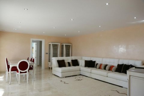 Villa for sale in Benissa, Alicante, Spain 4 bedrooms, 465 sq.m. No. 44859 - photo 3