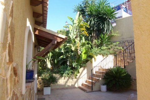 Villa for sale in Altea, Alicante, Spain 4 bedrooms, 180 sq.m. No. 41698 - photo 8