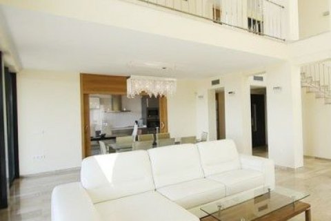 Villa for sale in Calpe, Alicante, Spain 4 bedrooms, 553 sq.m. No. 44012 - photo 7