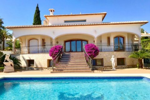 Villa for sale in Denia, Alicante, Spain 3 bedrooms, 269 sq.m. No. 45133 - photo 1